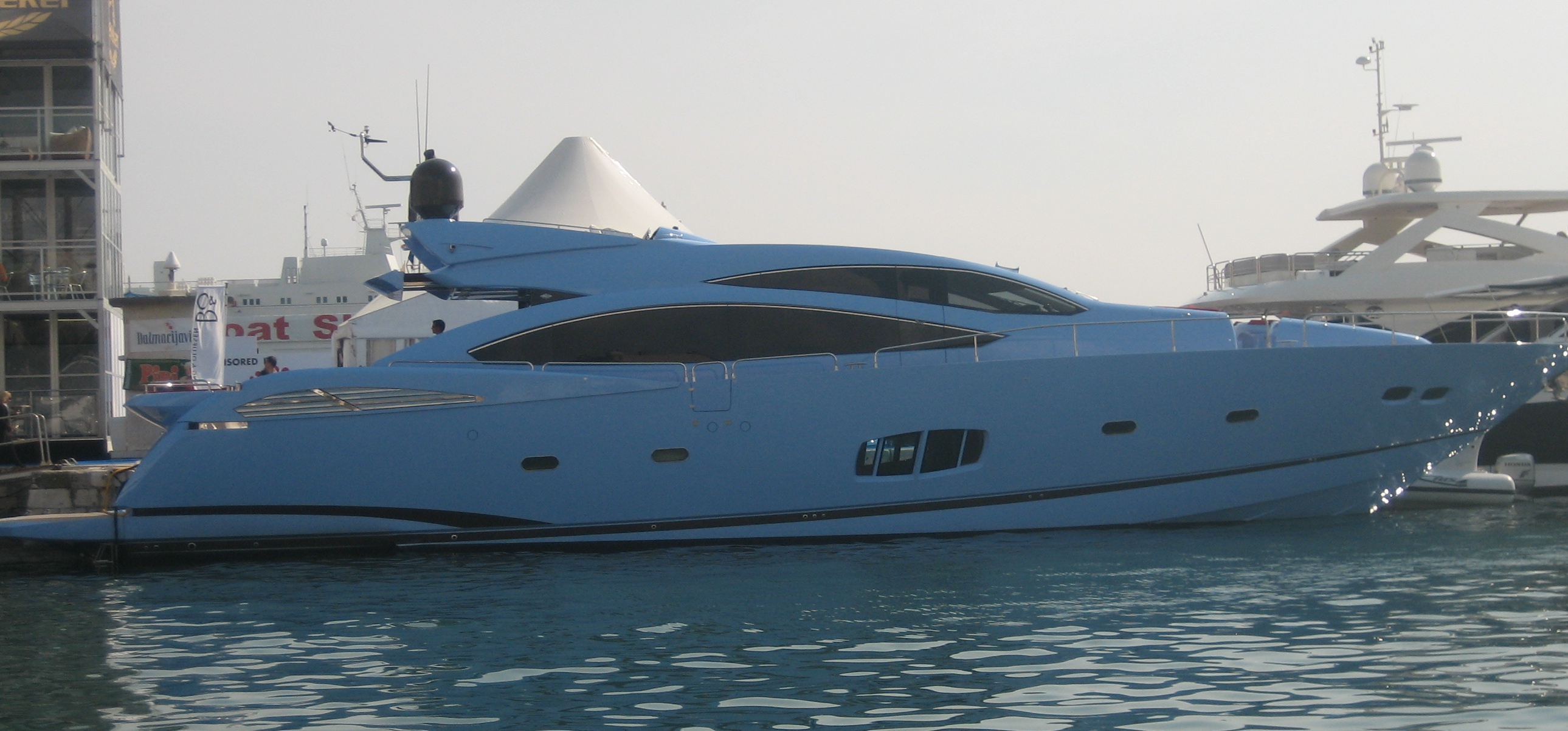 Sunseeker 88 Yacht